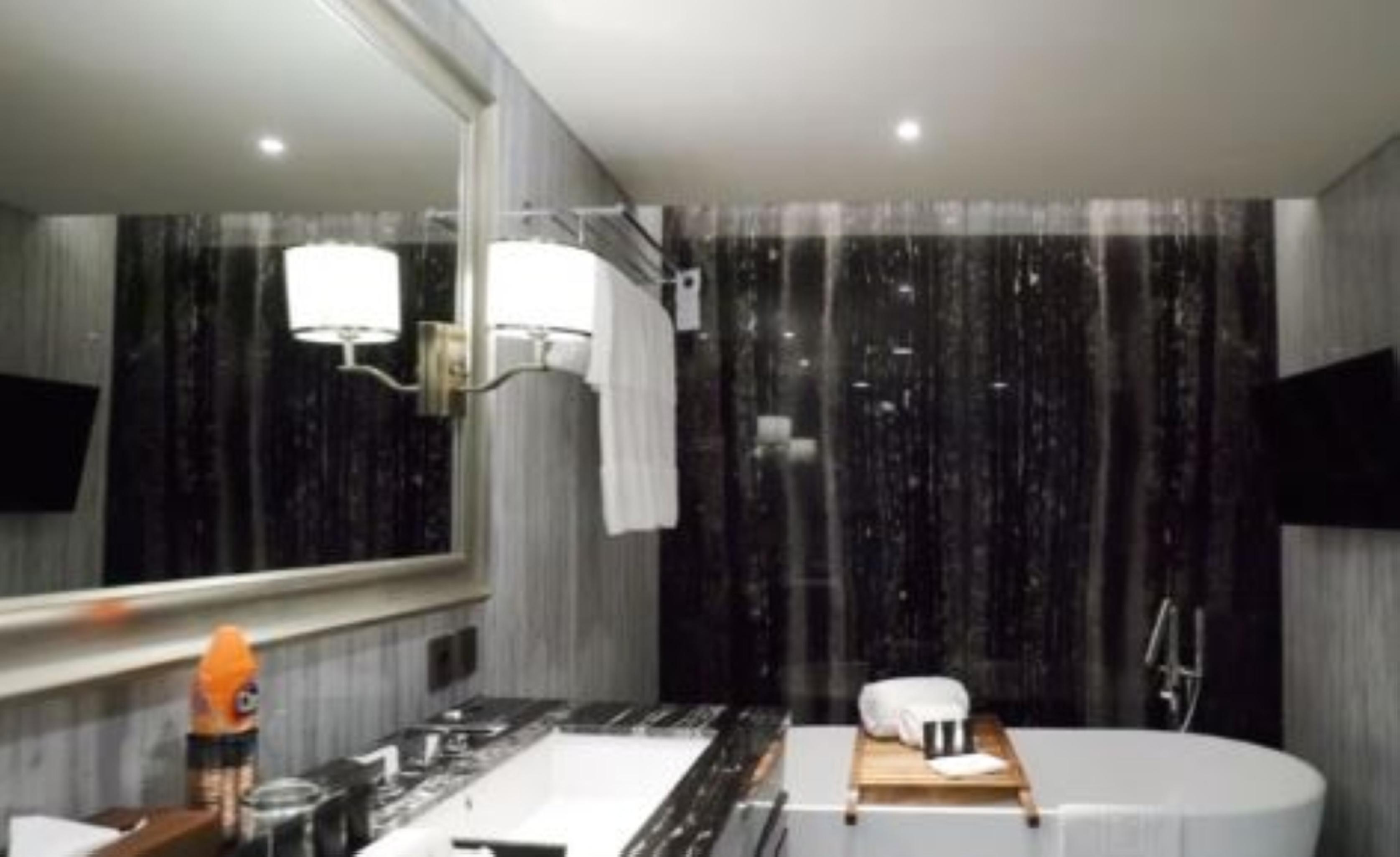 Vasa Hotel Surabaya Kültér fotó